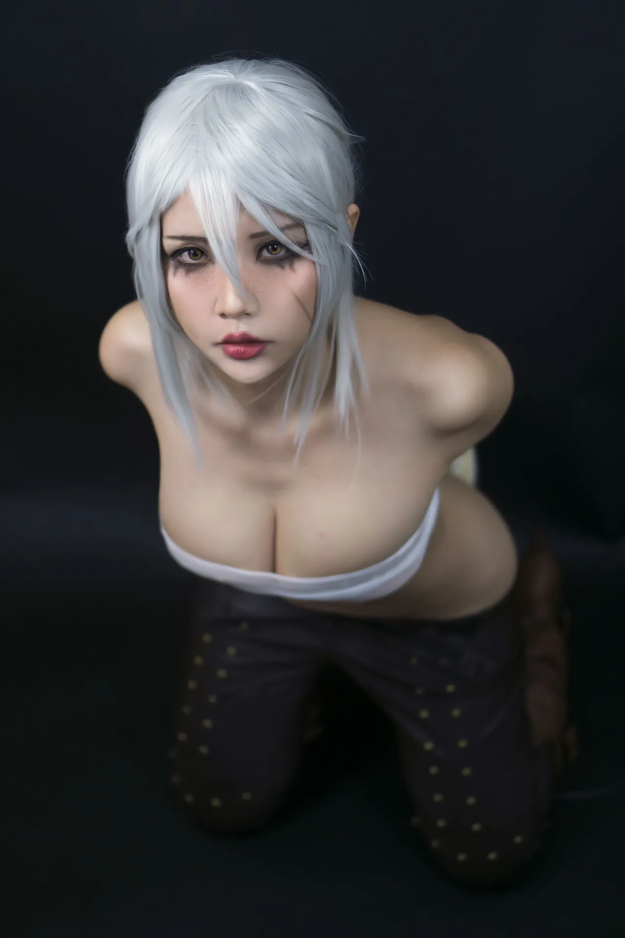 Hana Bunny - Ciri-erohere6.webp